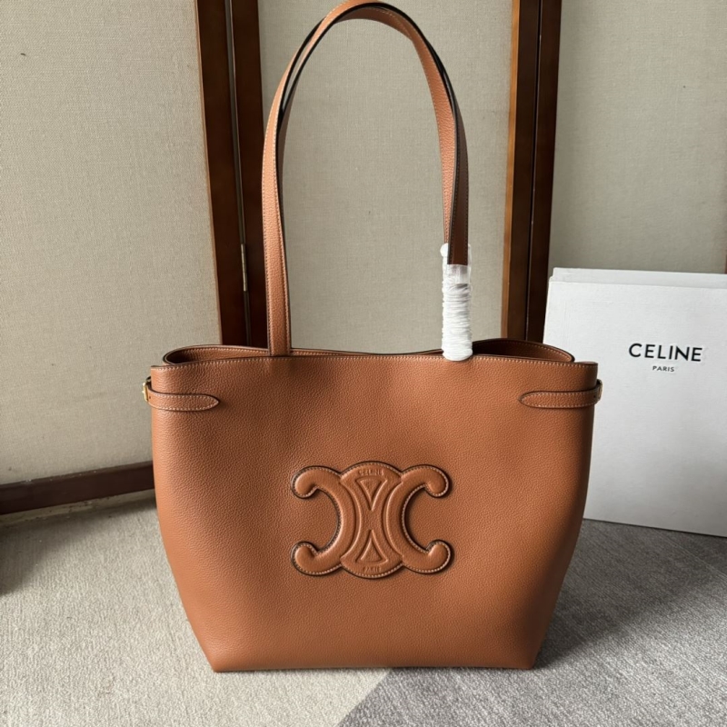 Ce**e shoulder bags